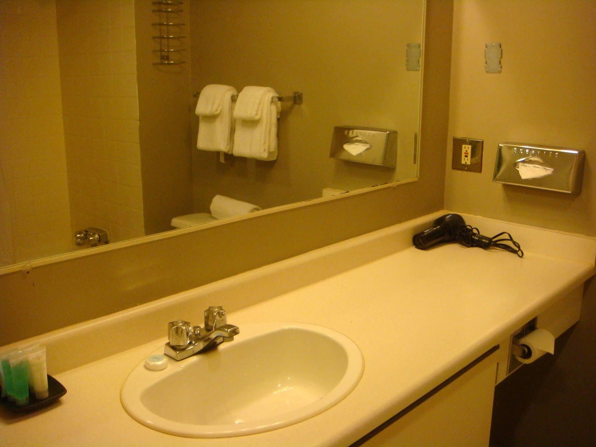 Cassandra Hotel Vancouver Extérieur photo